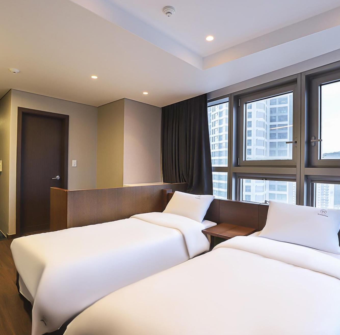 W Residence Hotel Пусан Экстерьер фото